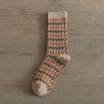 Load image into Gallery viewer, Vintage Double Needle Mid-Calf Socks Warm Cotton N6H028