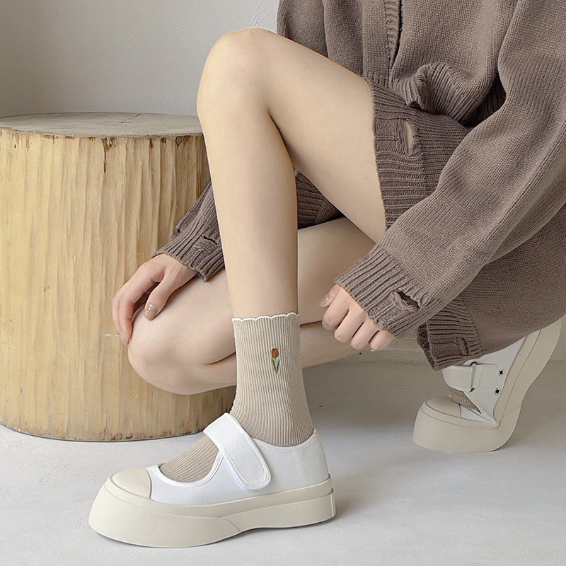 Lace Embroidery Cotton Mid-Calf Socks Women N6C154