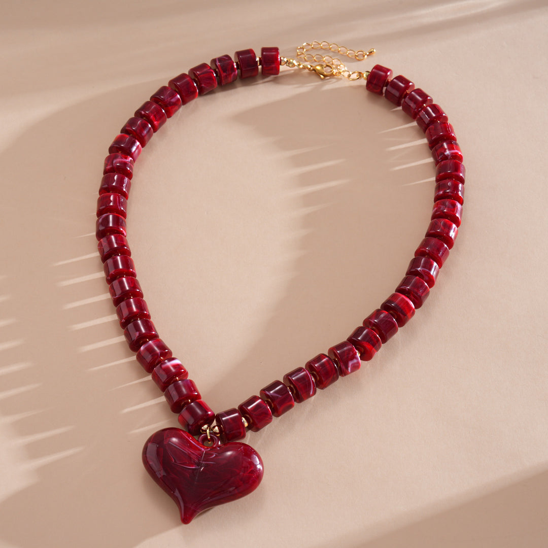 Womens Heart Acrylic Beaded Necklace N6K186