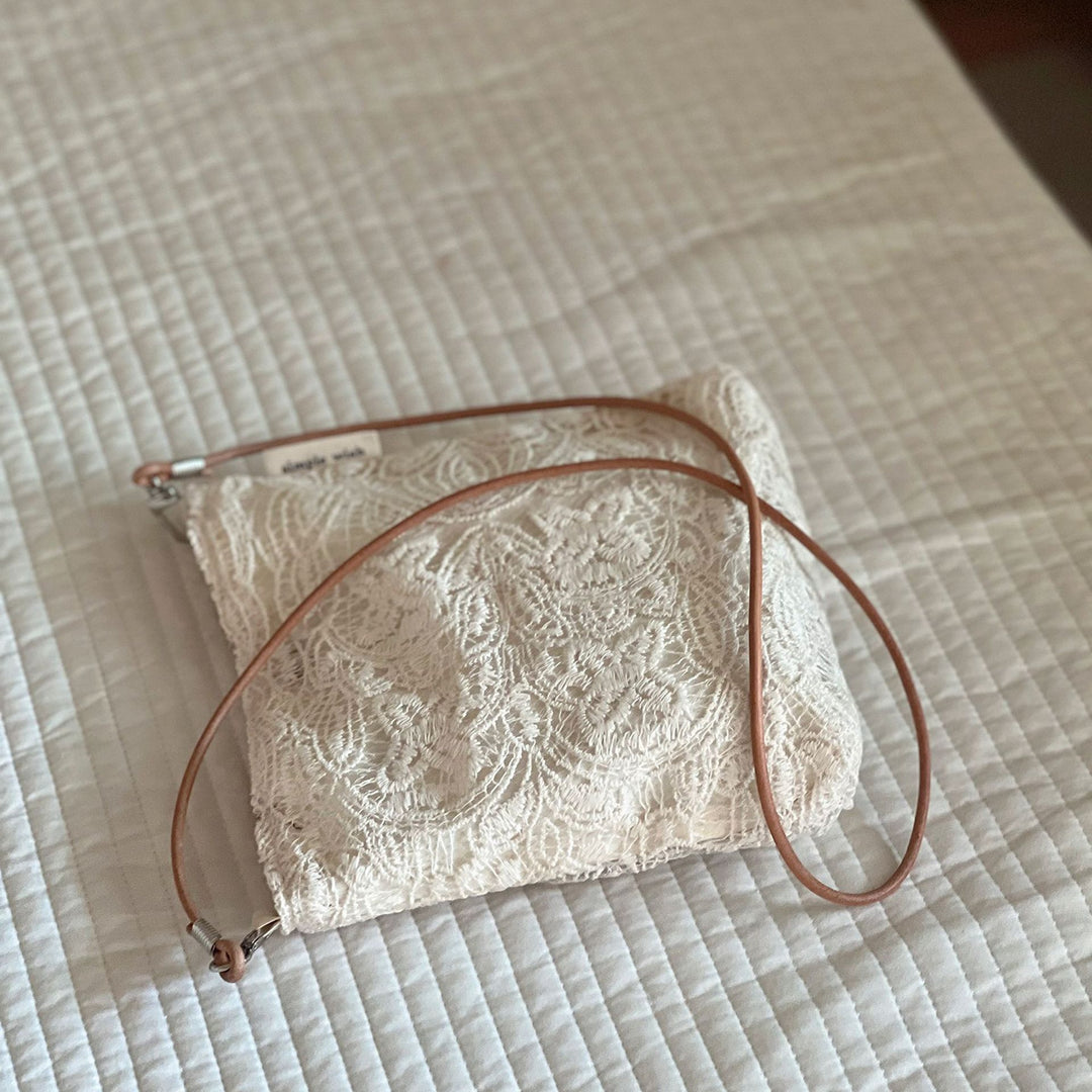 Vintage Lace Embroidered Cotton Crossbody Phone Bag N6F176