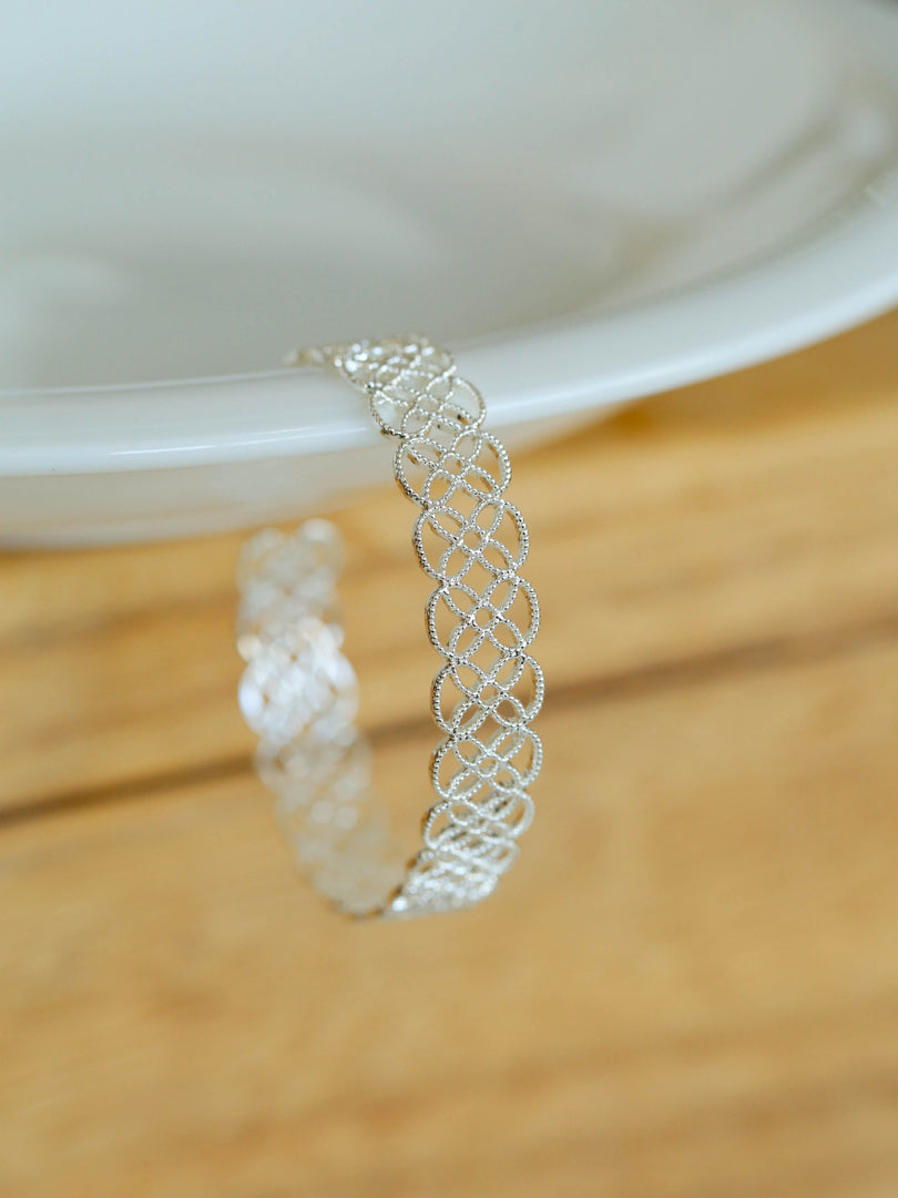 Lace Stripe Adjustable Cuff Bracelet Women N6C007