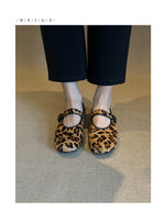 Load image into Gallery viewer, Retro Round Toe Leopard Pony Hair Mary Jane Flats N6C147