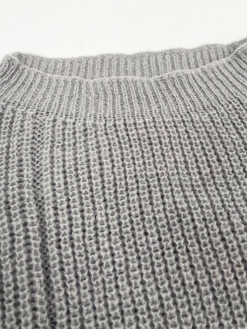 Solid Off-Shoulder Knit Pullover Distressed Edge N6G264