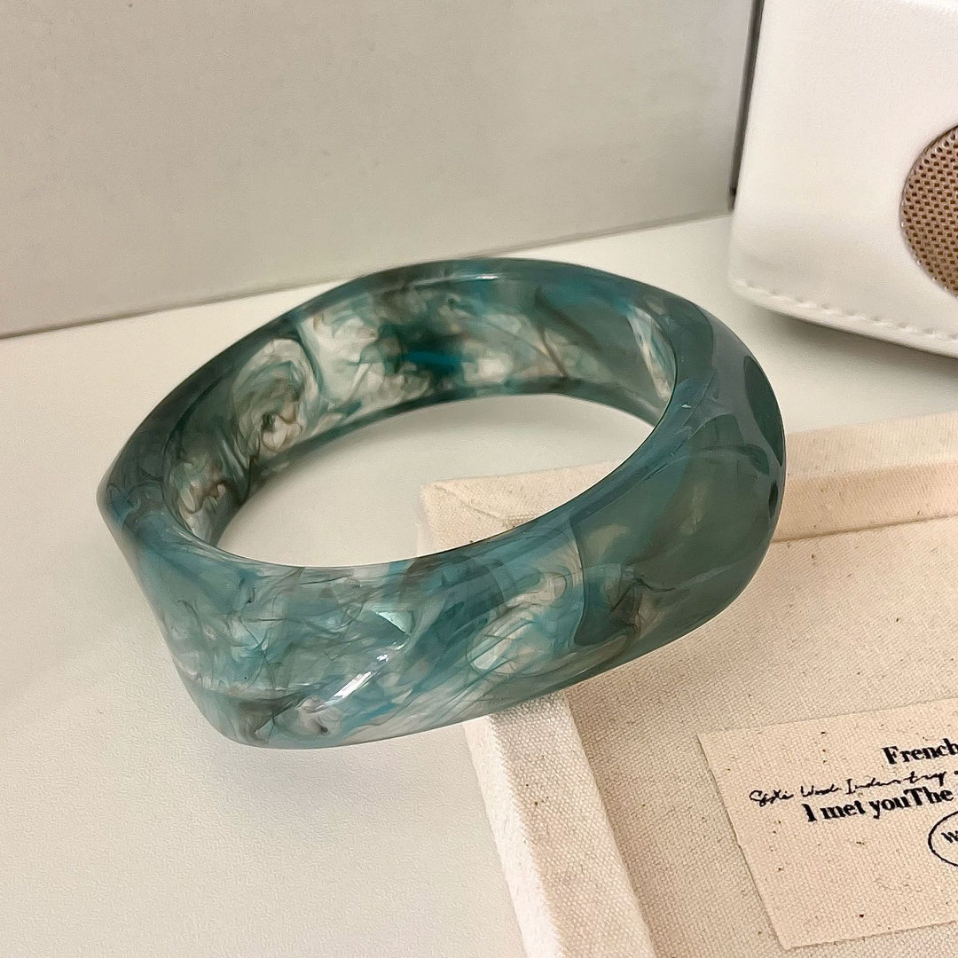 Geometric Ombre Resin Bangle Curved Acetate Contour S5P256