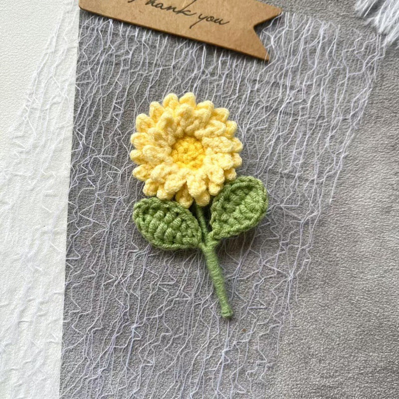 Womens Hand Crocheted Sunflower Brooch N6K310