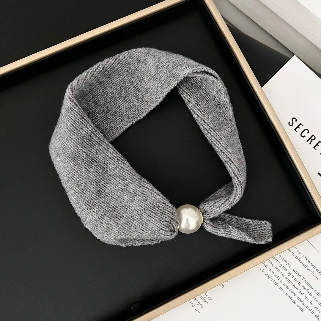 Womens Pearl Magnetic Clasp Knit Neck Scarf N6K270