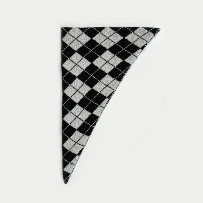 Women's Wool Blend Diamond Knit Triangle Scarf N6J124