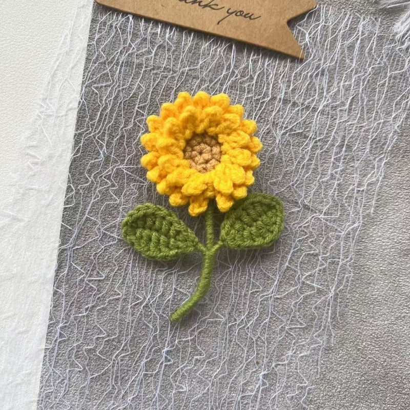 Womens Hand Crocheted Sunflower Brooch N6K310