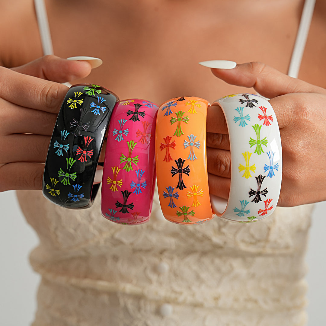 Womens Cross Print Acrylic Bracelet N6K140