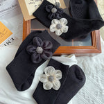 Load image into Gallery viewer, 3D Floral Solid Mid-Calf Socks Women Cotton Black N6H033