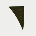 Load image into Gallery viewer, Daisy Floral Wool Blend Knit Triangle Scarf N6K227