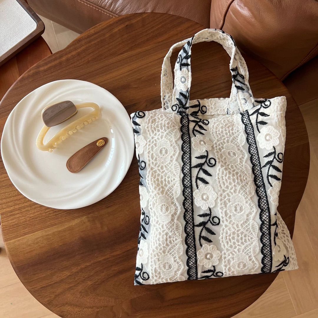 Lace Embroidered Cotton Top-Handle Case Canvas Lining S5P330