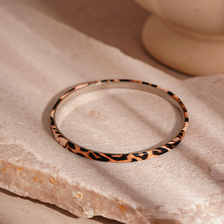 Leopard Flocked Leather Bangle Geometric Open Alloy S5P255