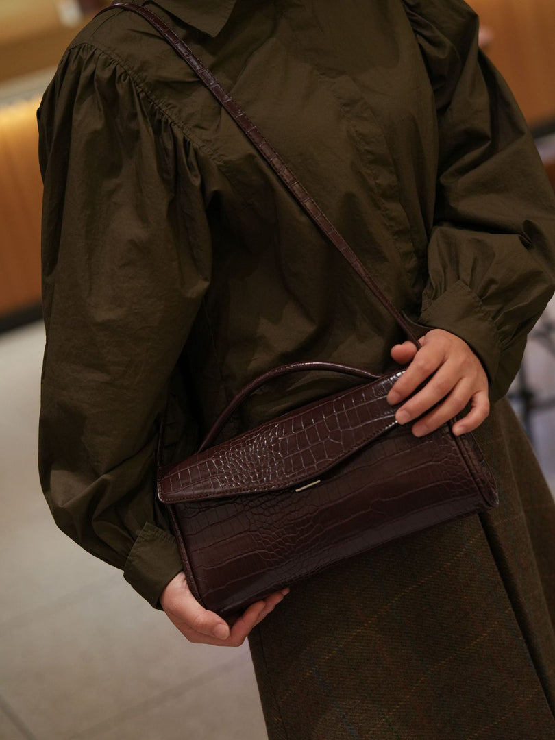 Brown Crocodile Grain Baguette Bag Women N6C033