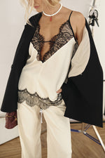 Load image into Gallery viewer, Lace Deep V Spaghetti Strap Camisole Top Women N6F246