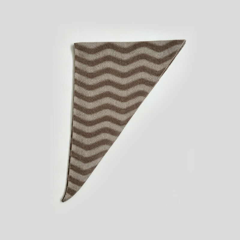 Womens Gradient Striped Wave Knit Triangle Scarf N6K234