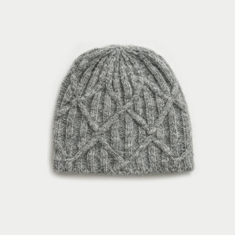 Women's Wool Blend Cable Knit Beanie N6J107