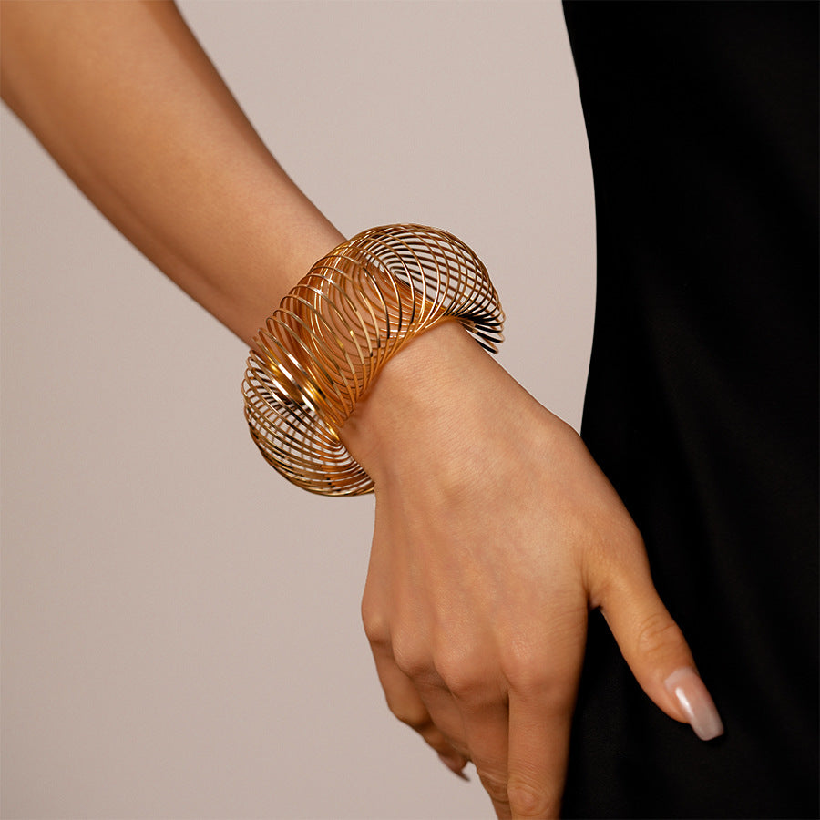 Coil Spring Bangle Iron Openwork Geometric Minimalist S5P126