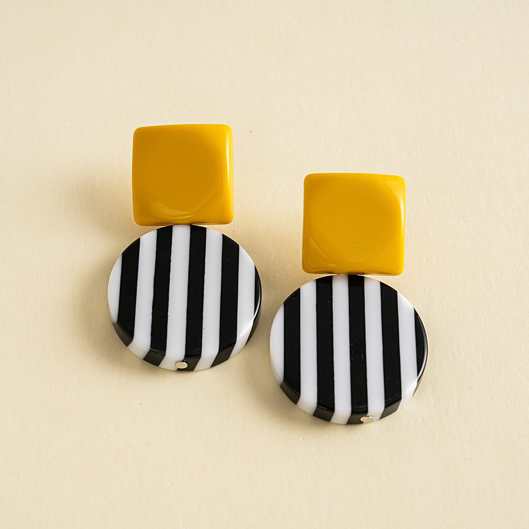 Womens Contrast Striped Round Resin Stud Earrings N6K167