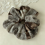 Load image into Gallery viewer, Womens Paisley Soft Mesh Scrunchie N6K015