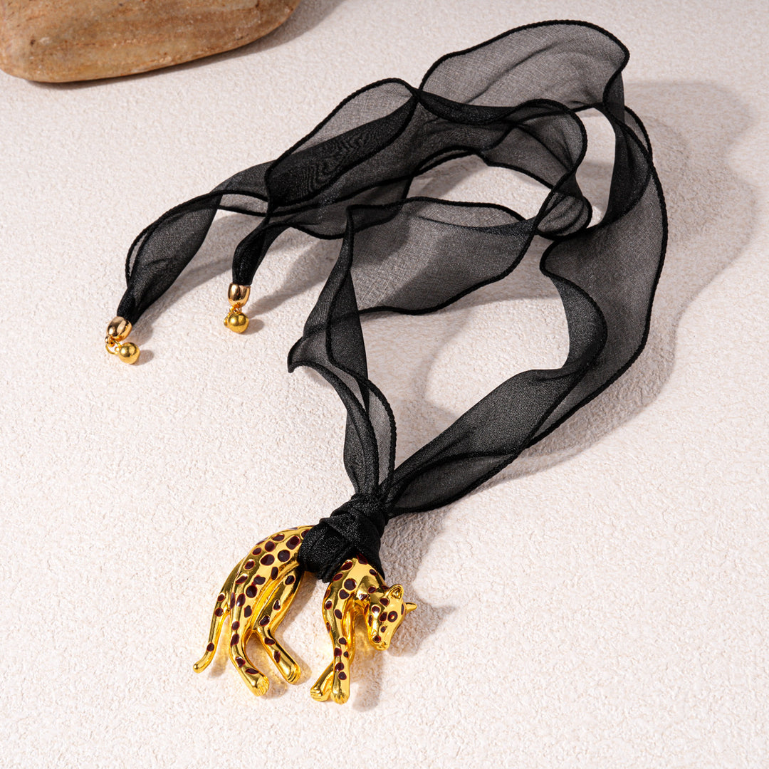 Fabric Scarf Oil-Drip Leopard Pendant Necklace  N6H135
