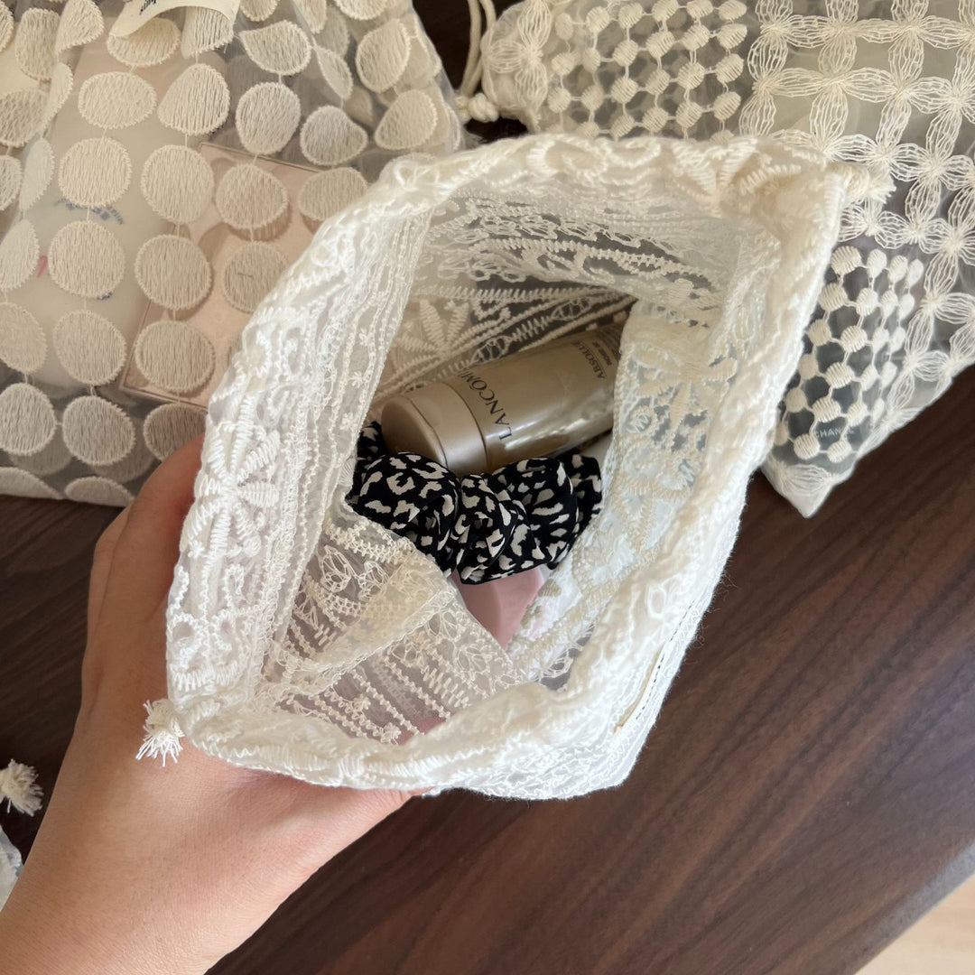Vintage Lace Embroidered Drawstring Pouch N6F177