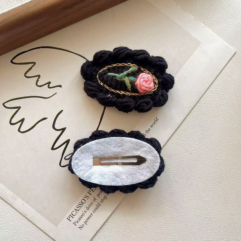 Womens Handmade Knit Rose Hair Clip N6K314