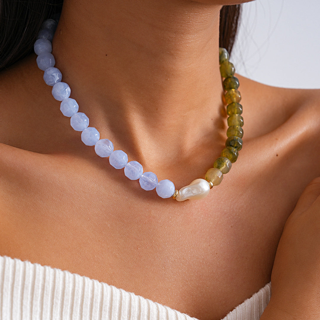 Dopamine Pearl Acrylic Asymmetric Choker Necklace N6H069