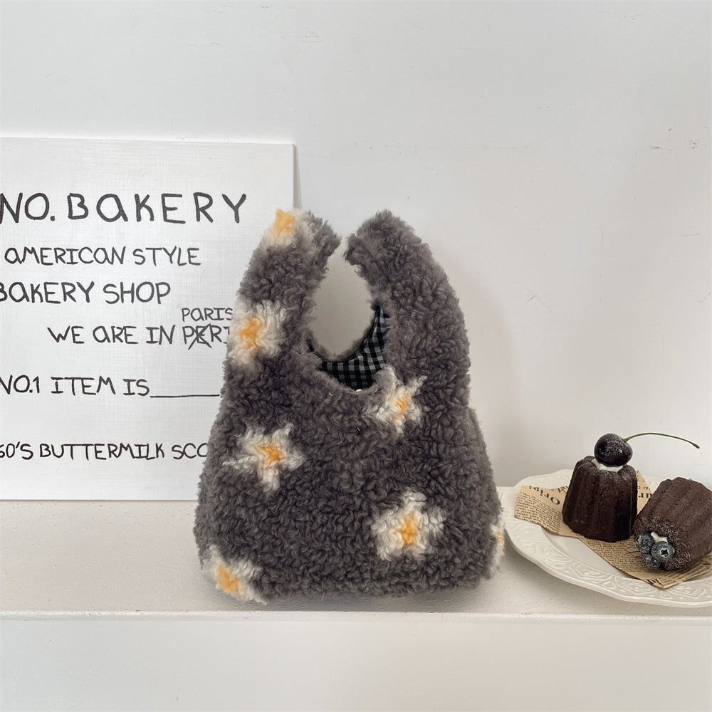 Cute Plush Wristlet Bag Portable Snack Lunch Tote  S5P862
