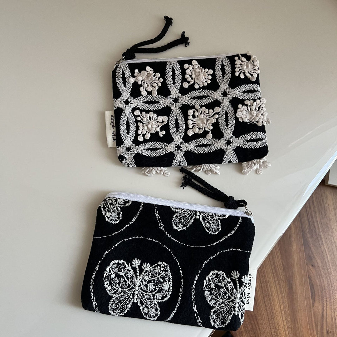 Black White Embroidered Canvas Zip Pouch S5P361