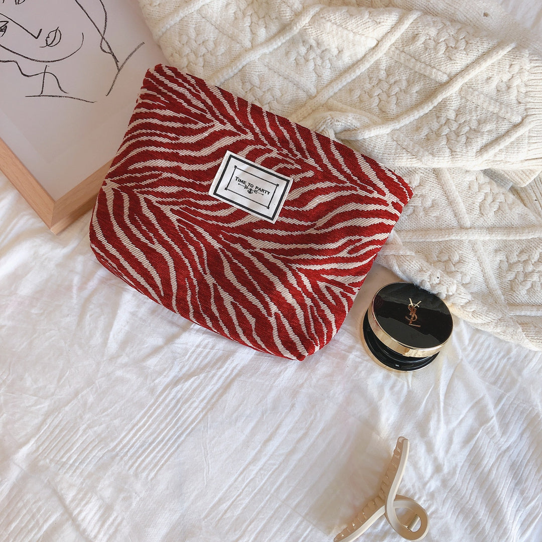 Retro Geometric Pattern Chenille Clutch Bag Women S5P658