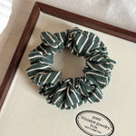 Load image into Gallery viewer, Womens Leopard Print Fabric Scrunchie N6K030
