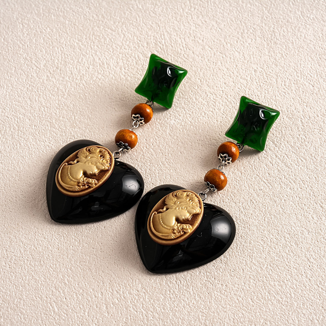 Womens Vintage Marbled Portrait Heart Resin Stud Earrings N6K165