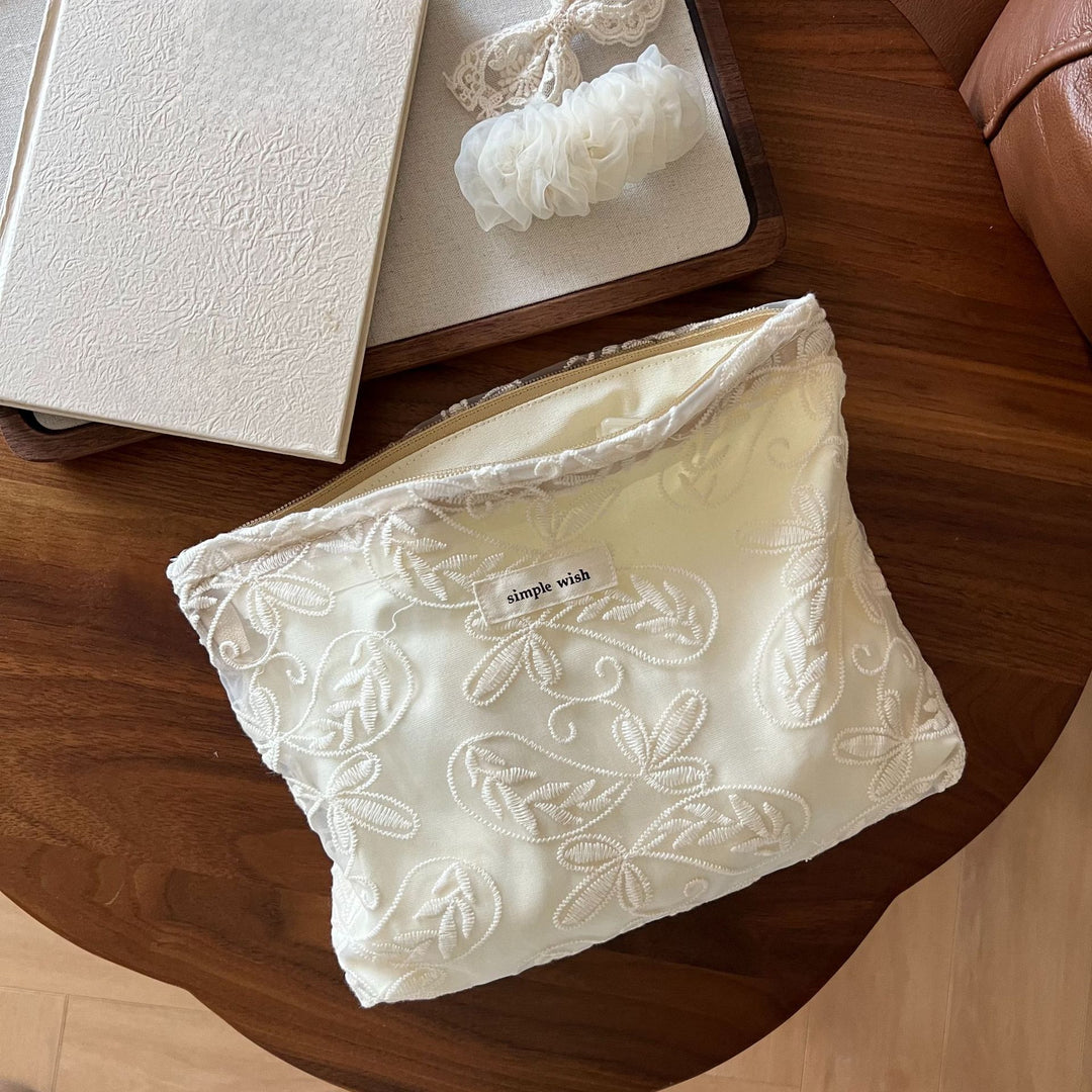 Ivory Lace Embroidered Cotton Organizer Canvas Lining S5P332