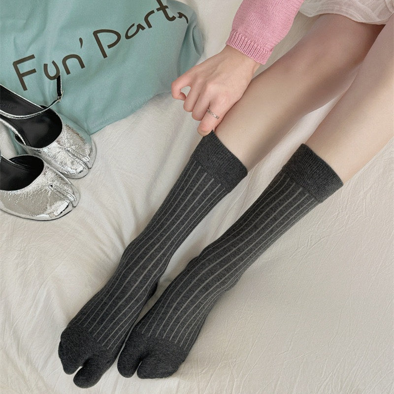 Vertical Rib Solid Split Toe Socks Women Mid-Calf N6H008