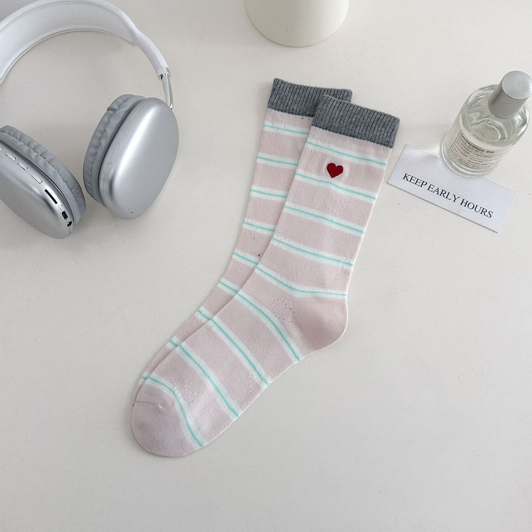 Striped Heart Embroidery Stack Socks Women Retro N6H012