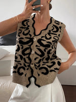 Load image into Gallery viewer, Leopard V Button Vest Lightweight Brown N5Z879