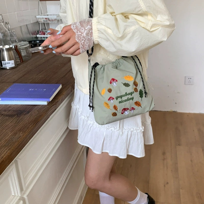 Cartoon Embroidered Nylon Bucket Bag S5P372