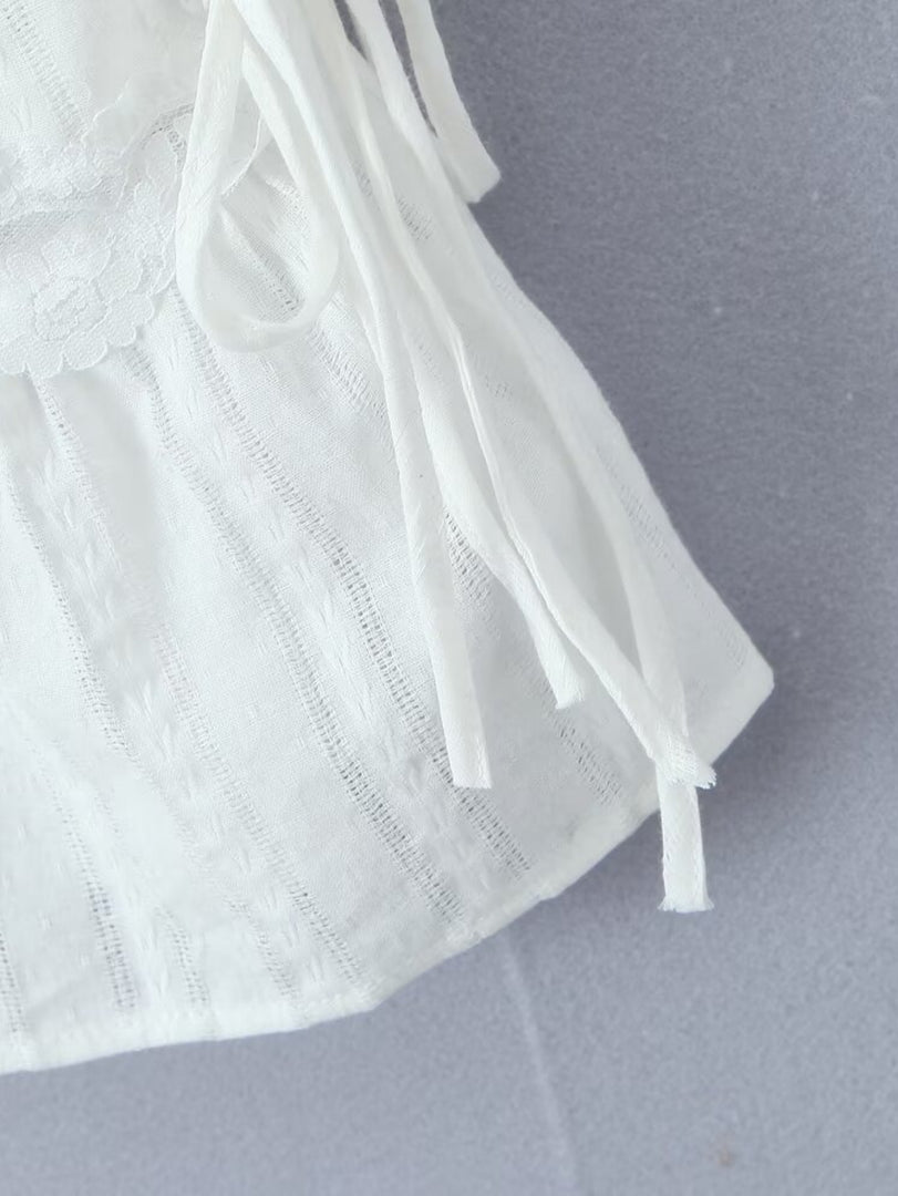 White Lace Trim Fitted Camisole Top N6F185