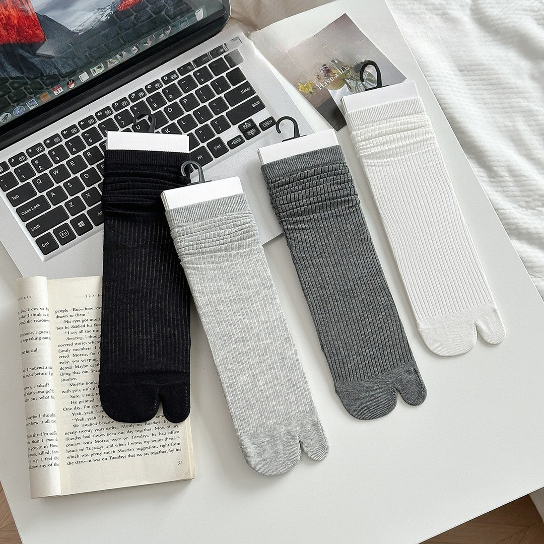 Vertical Rib Split Toe Stack Socks Women Slimming N6H015