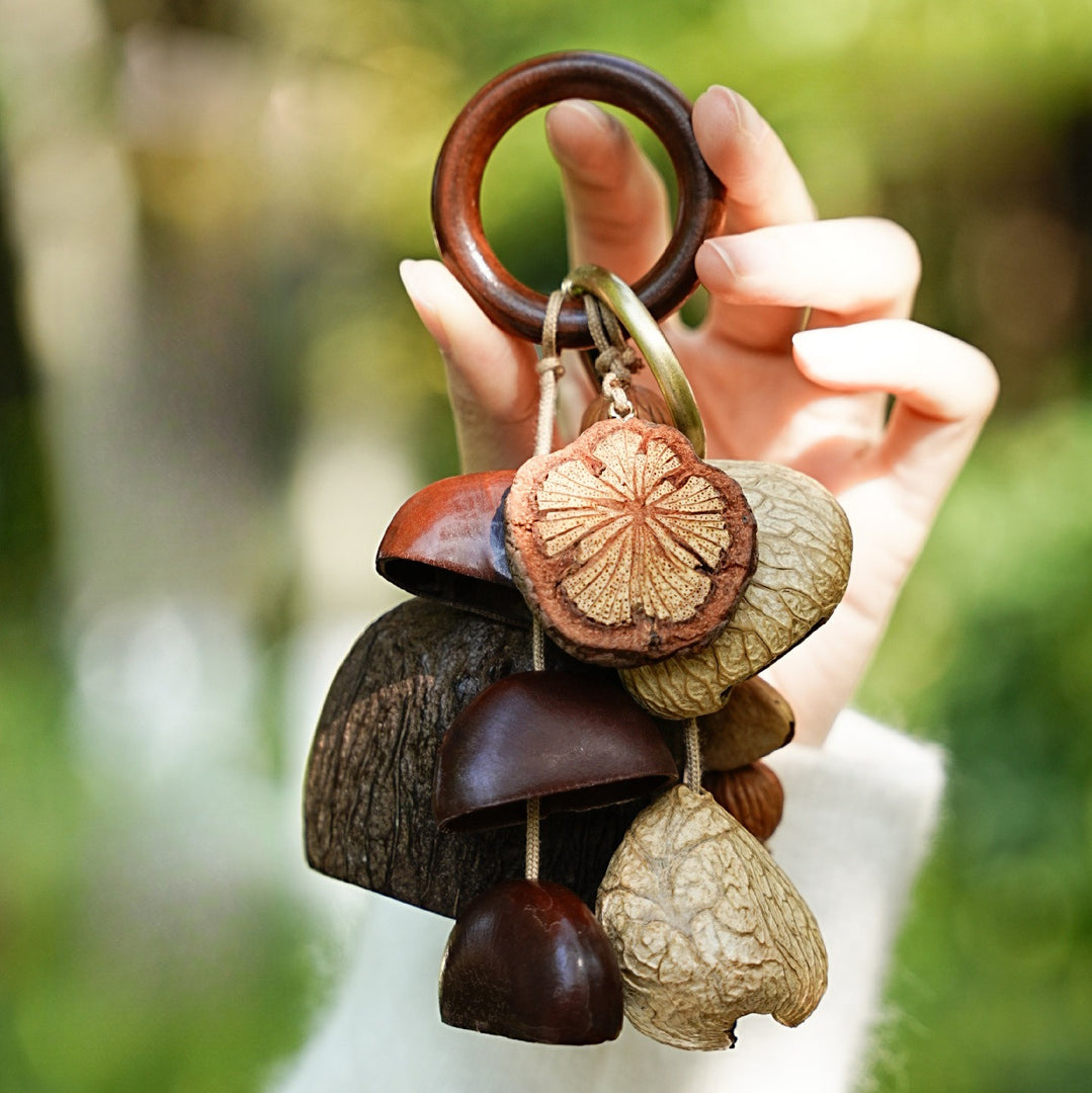Warm Tone Acorn Shell Keychain Handmade Bag Charm N6F310