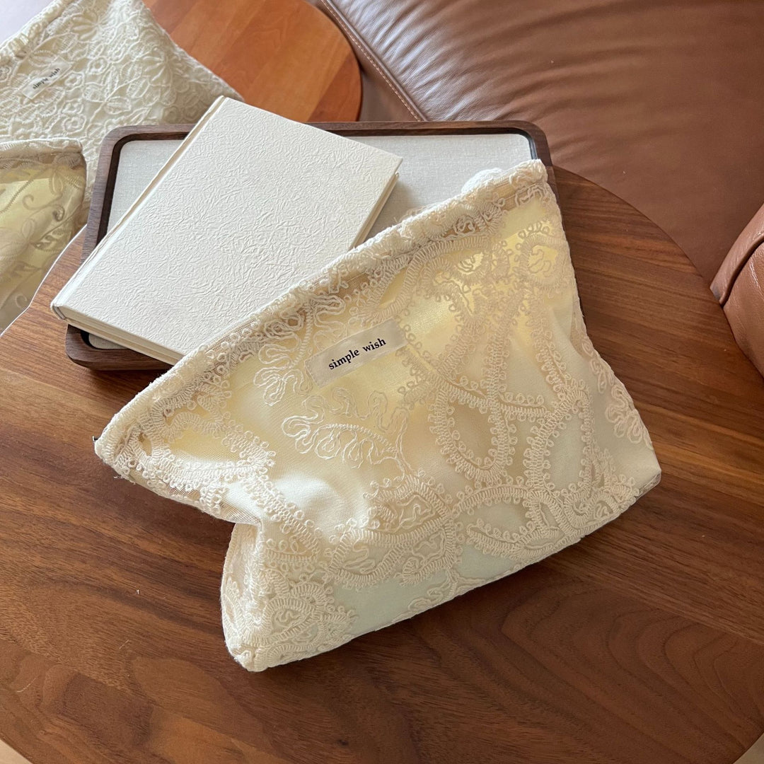 Ivory Lace Embroidered Cotton Organizer Canvas Lining S5P332