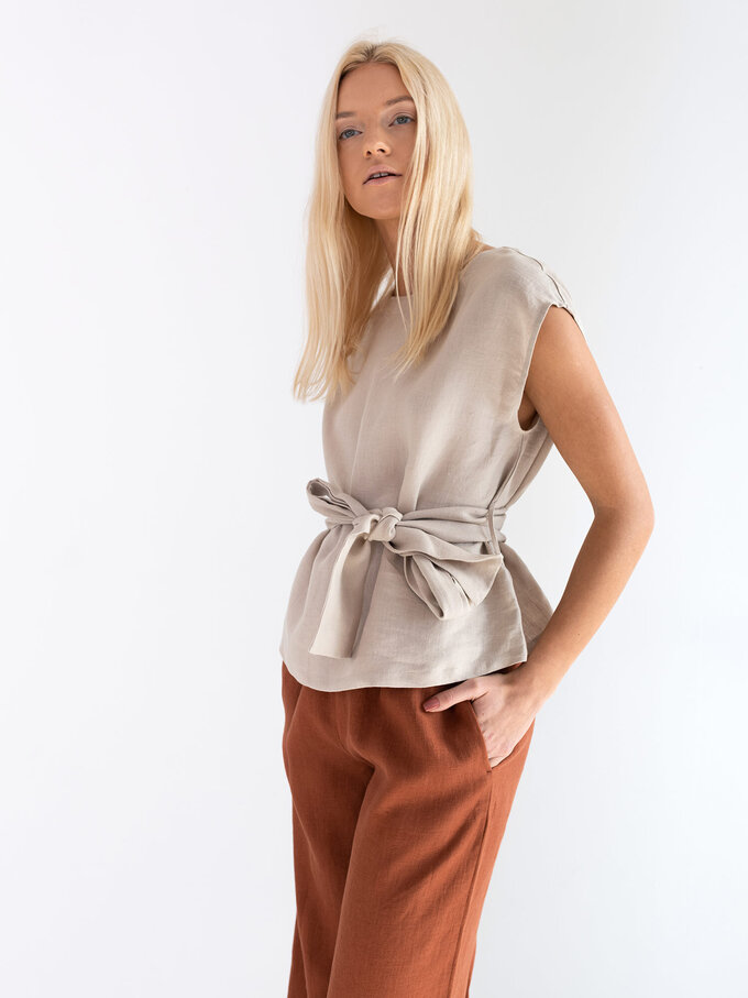 Bild 3 von ALEXANDRA Leinentop mit Bindegürtel in von Love and Confuse
