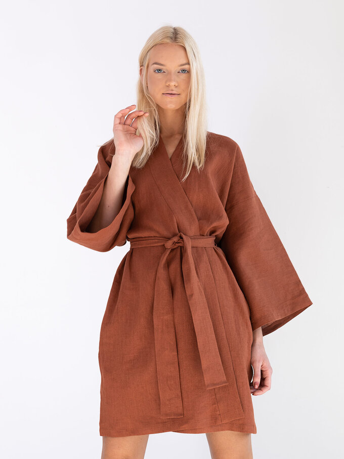 Bild 2 von ATHENA - Wickelkleid aus Leinen in von Love and Confuse
