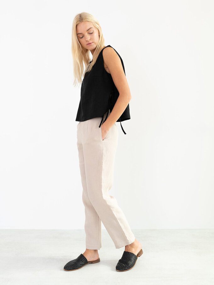 Image 3 of AVERY Linen Tank Top in Black from Love and Confuse