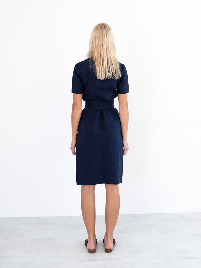 Bild 6 von BRIGITTE Leinenwickelkleid in Navy blue, you can also choose other colors above von ALBERALKIRK