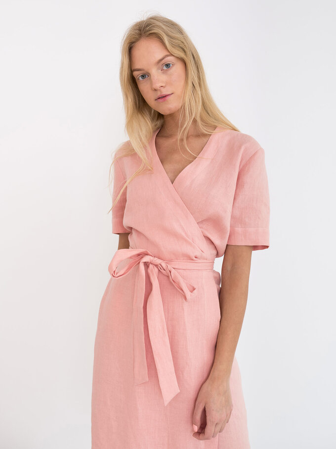 Bild 3 von BRIGITTE Leinenwickelkleid in Pink spanish, you can also choose other colors above von ALBERALKIRK