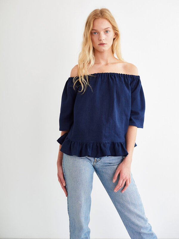 Bild 1 von CELINE Off-Shoulder Leinentop in von Love and Confuse