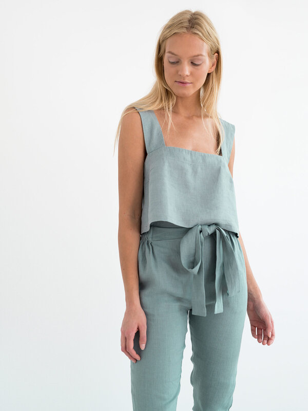 Bild 1 von DAHLIA - Kurzes Leinentop mit weiten Trägern in Dark turquoise, you can also choose other colors above von Love and Confuse