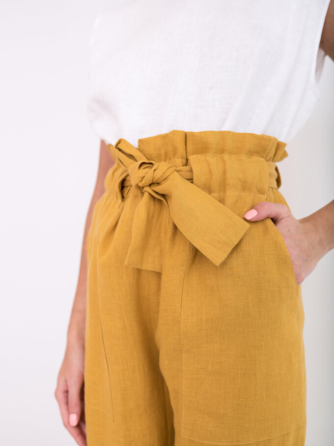 Bild 3 von JULIET - Weit geschnittene Leinenhose in Mustard, you can also choose other colors above von ALBERALKIRK